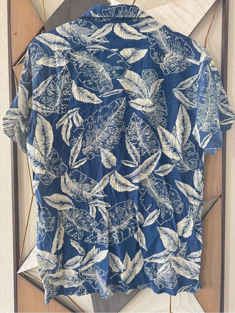 Banana Republic Navy Blue Tropical Leaf Short-Sleeve Button-Down Shirt